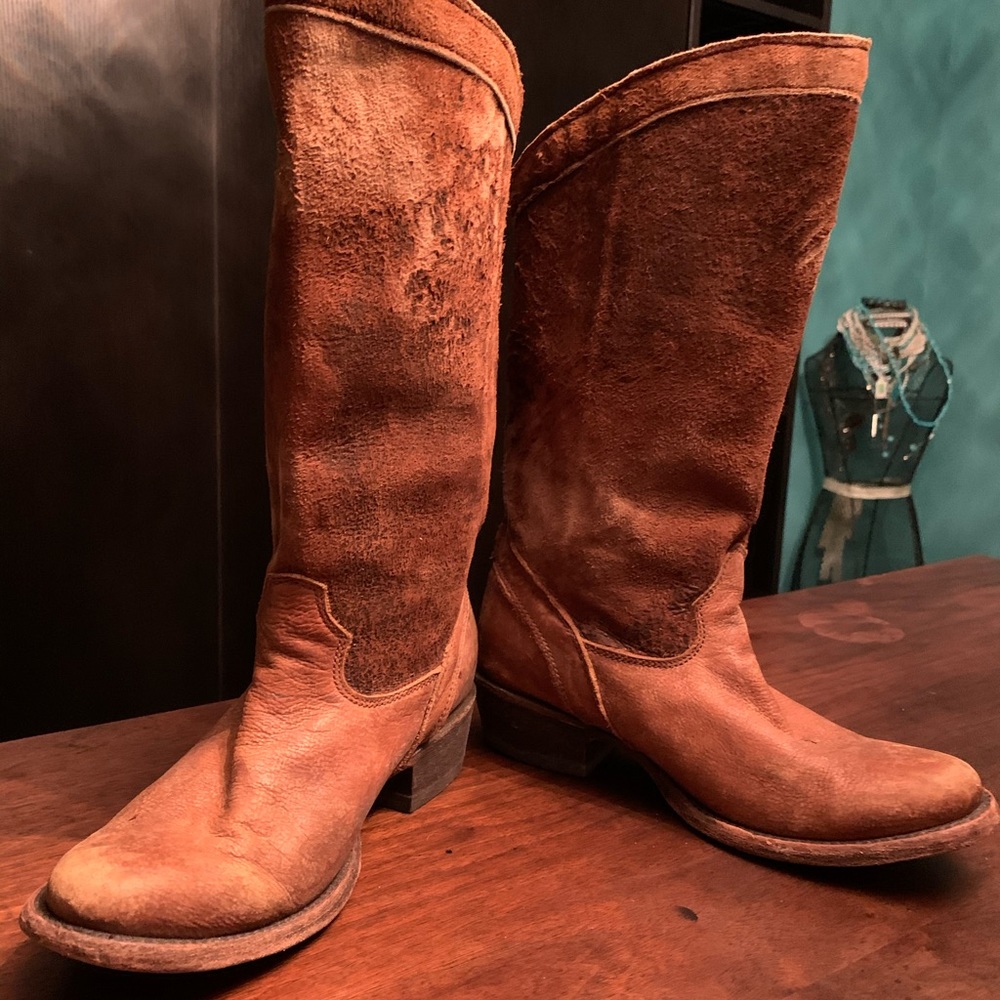 Corral boots-size 7
